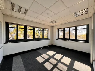370 sqm Office to Let in Sandton