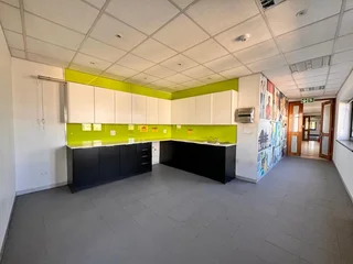 370 sqm Office to Let in Sandton