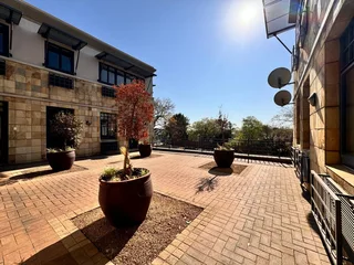 370 sqm Office to Let in Sandton