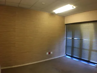 156 sqm Office to Let in Bedfordview