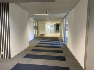 310 sqm Office To Let in Bryanston