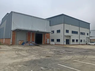 1309m² Warehouse to let Longlake