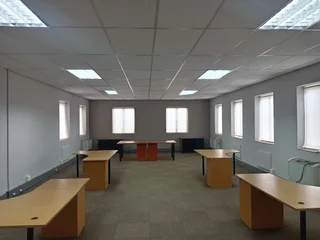 597m² Office to rent Rivonia