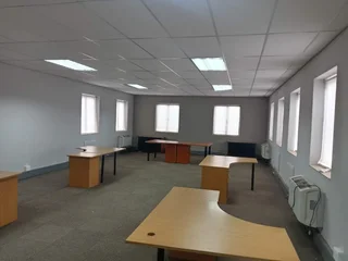 597m² Office to rent Rivonia