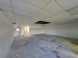 119 sqm Office to let in Bedfordview