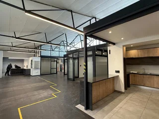 Commercial unit To Let in Claremont