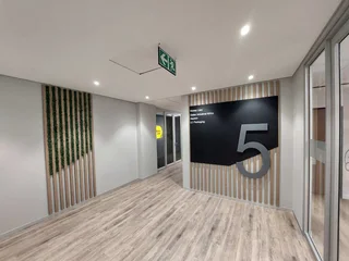 119 sqm Office to let in Bedfordview