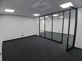 162 sqm Office to Let in Bedfordview