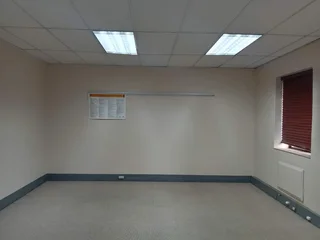 597m² Office to rent Rivonia