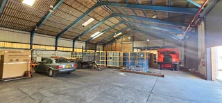 1012m2 Warehouse with 250AMPS Power to Let in Triangle Farm Bellville