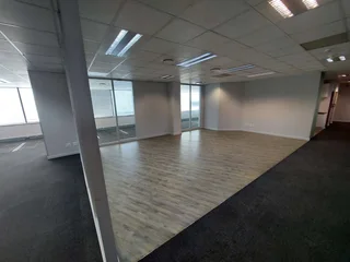 3722 sqm Office to Let in Bedfordview