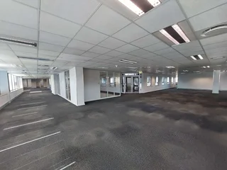 3722 sqm Office to Let in Bedfordview
