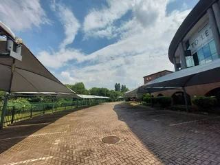 3722 sqm Office to Let in Bedfordview