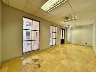 254 sqm Office to Let in Sandton
