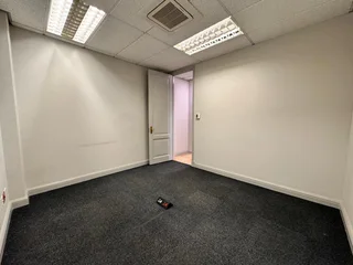 254 sqm Office to Let in Sandton