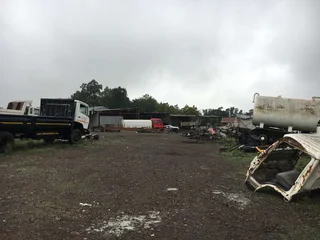 20 000m2 Industrial Yard with 500m2 Warehouse, 300m2 offices and 1000m2 Shed