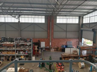 675m² Warehouse to rent Linbro Park