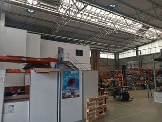 675m² Warehouse to rent Linbro Park