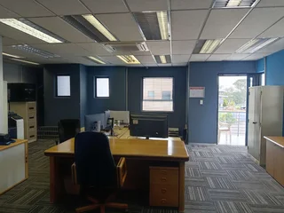 675m² Warehouse to rent Linbro Park