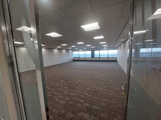 882 sqm Office to Let in Bedfordview