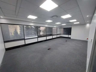 1140 sqm Office to Let