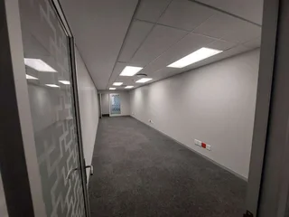 1140 sqm Office to Let