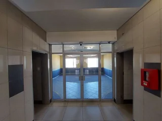 983 sqm Office to Let in Bedfordview