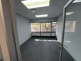 1140 sqm Office to Let