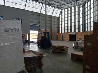 741m² Warehouse to rent, Linbro Park