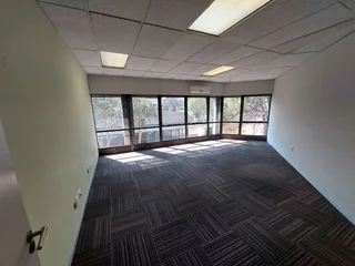 1227 sqm Office to Let in Bedfordview