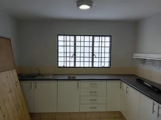 741m² Warehouse to rent, Linbro Park