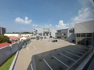 742 sqm Bedfordview Office to Let