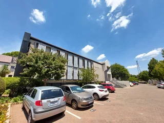 2389 sqm 1st Floor Office to Let