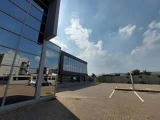 742 sqm Bedfordview Office to Let