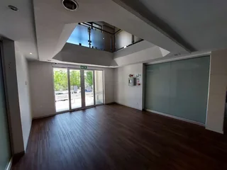 2389 sqm 1st Floor Office to Let