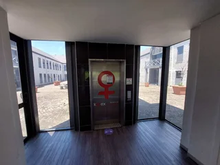 2389 sqm 1st Floor Office to Let