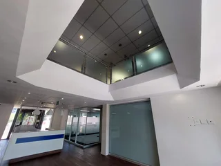 2389 sqm 1st Floor Office to Let