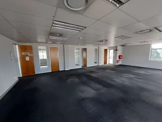 742 sqm Bedfordview Office to Let