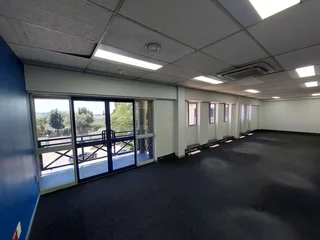 2389 sqm 1st Floor Office to Let