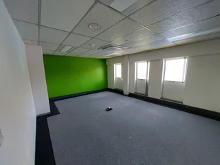 2389 sqm 1st Floor Office to Let