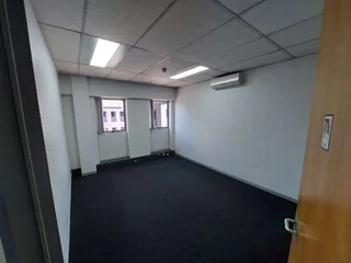 2389 sqm 1st Floor Office to Let