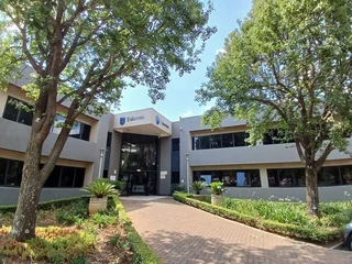 1993 sqm Office to Let in Bedfordview