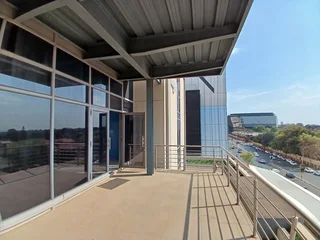 1575 sqm Office to Let in Rosebank
