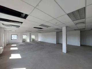 150 sqm Office to Let in Bedfordview