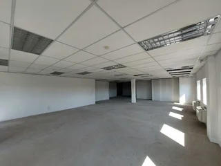 150 sqm Office to Let in Bedfordview