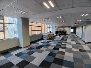 1575 sqm Office to Let in Rosebank