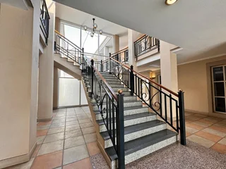 250 sqm Office to Let in Sandton