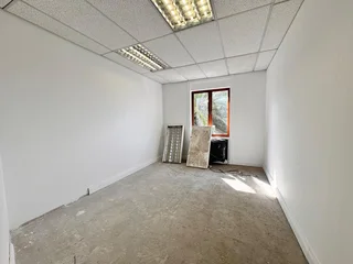 250 sqm Office to Let in Sandton