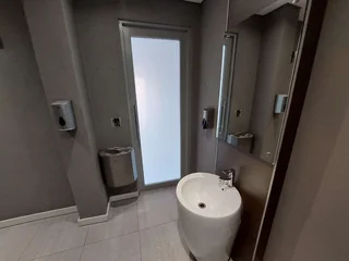 369 sqm Office to Let in Bedfordview