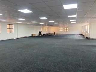 381 sqm Office To Let in Bryanston